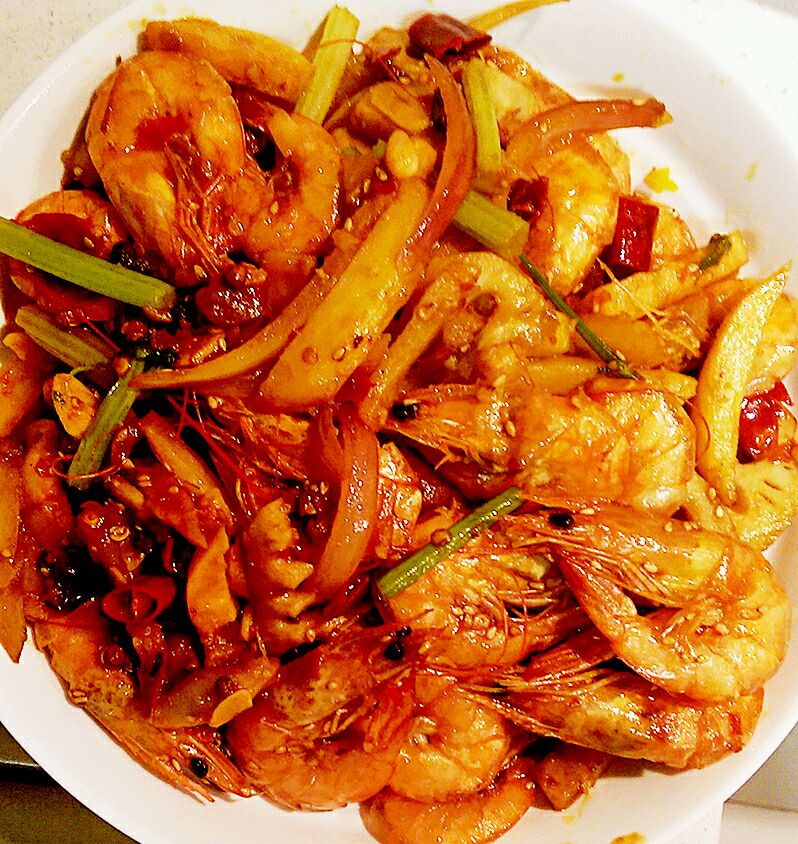 p>鲜香土豆虾是一道菜品,制作材料有鲜虾,土豆,茴香等. /p>