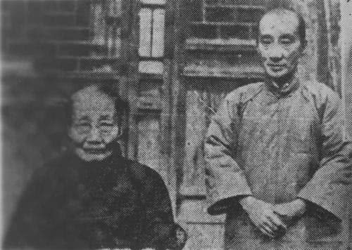 鲁迅的母亲：放足劝男人剪掉辫子，儿子去世她称“死得不冤枉”_百科TA说