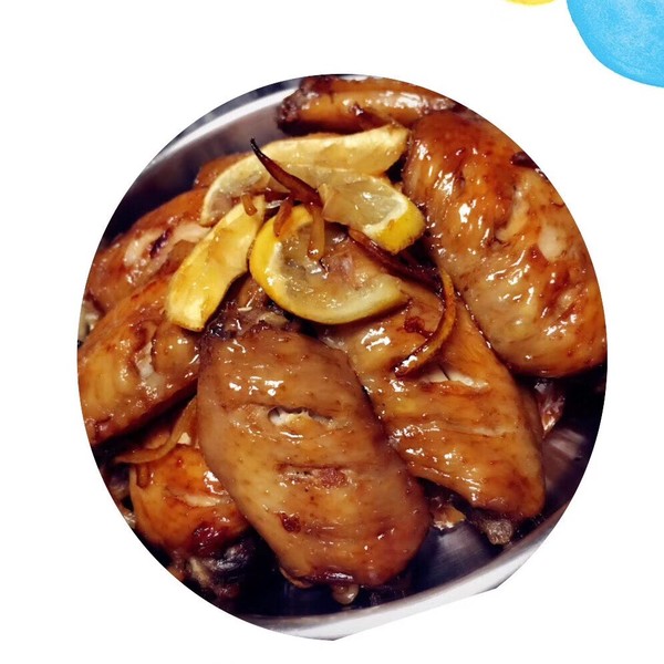  p>柠檬烤翅,一种带有浓郁的果香气息,酸甜适口,老少皆宜的烤翅.