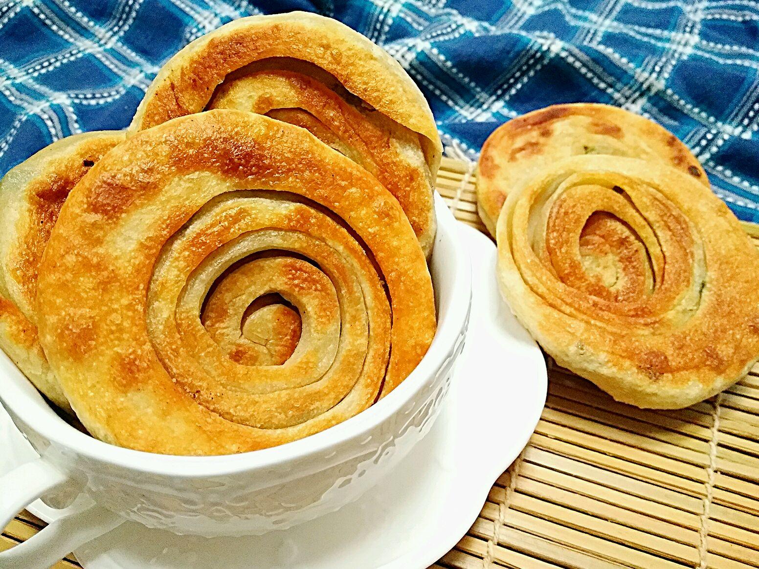  p>油旋儿是一道 a target="_blank" href="/item/陕西/193811" data