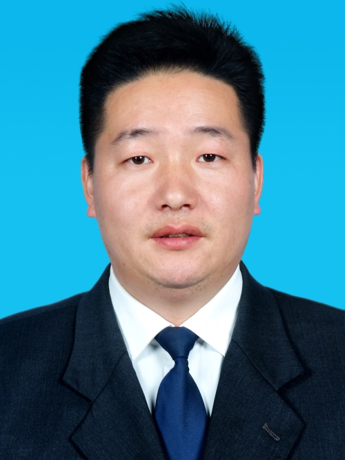  p>郑海军,现任台州市仙居县步路乡党委书记 /p>