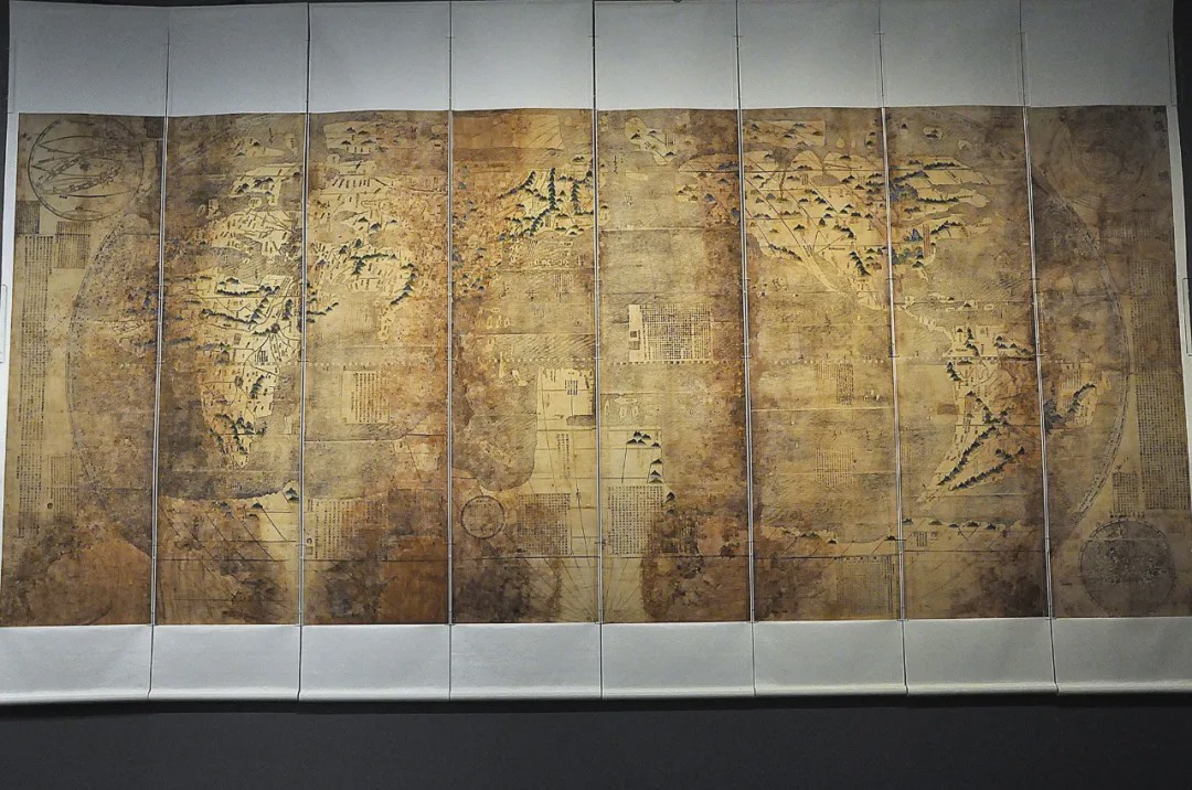 新訂坤輿界全圖 咸豐十年重刻版《坤輿全圖》 - 藏品資料- 國立臺灣歷史