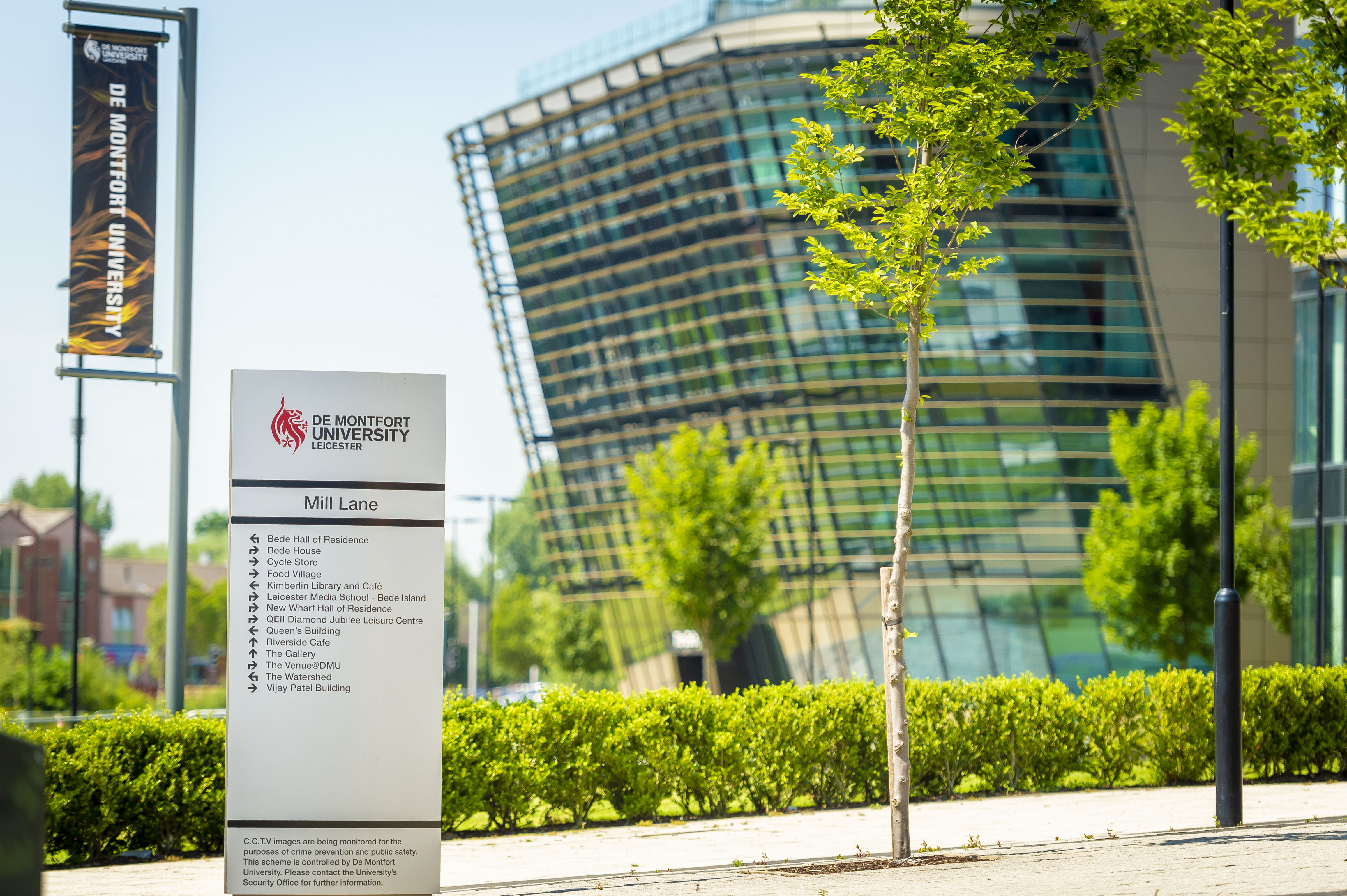  p>德蒙福特大学(de montfort university,简称dmu)坐落在 a target="