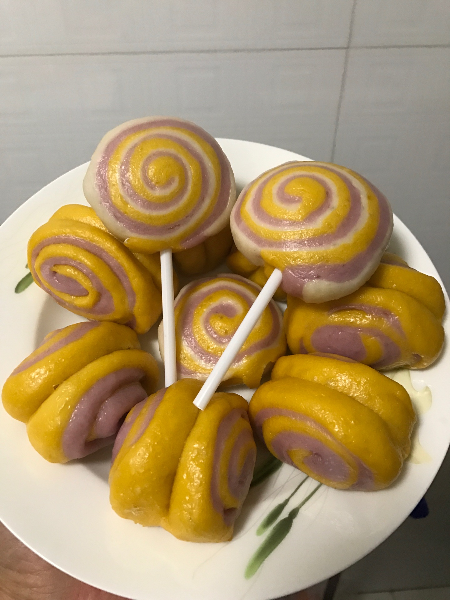 棒棒糖面包花卷