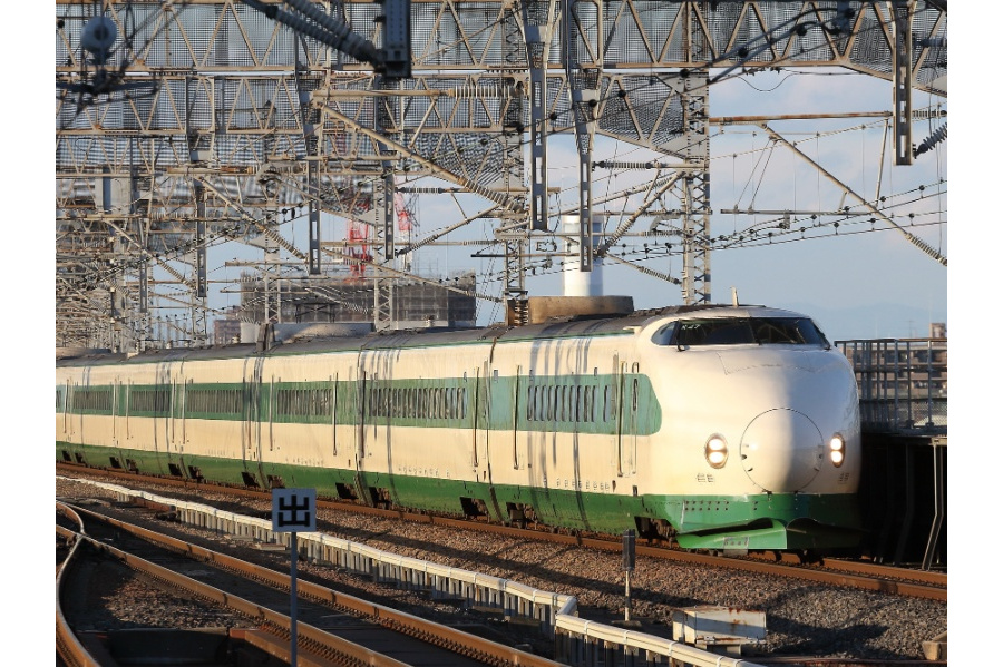 新干线200系电力动车组