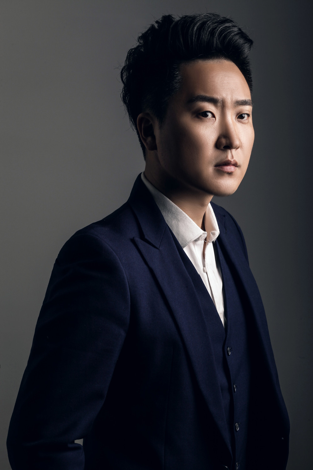  p>徐一鸣,原名 a target="_blank" href="/item/徐志强/6945" data