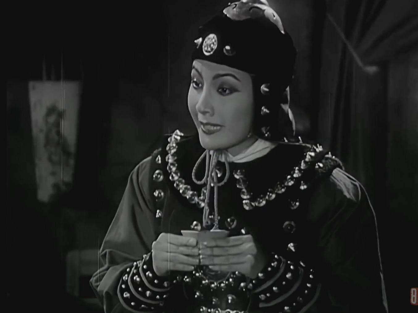 《木兰从军》是美商中国联合影业公司华成制片厂摄制的古装剧情电影