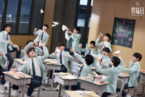 登陆日（TF三代出道实录）_百度百科