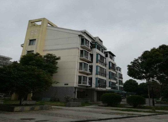  p>金山苑一区位于苏州市常熟常熟,共计房屋402户. /p>