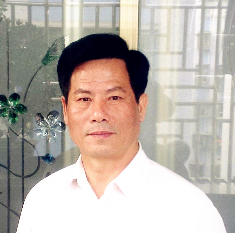 data-id="gn5v3gnjl0">郭军明,1956年生于广东省汕头市潮阳区贵屿镇