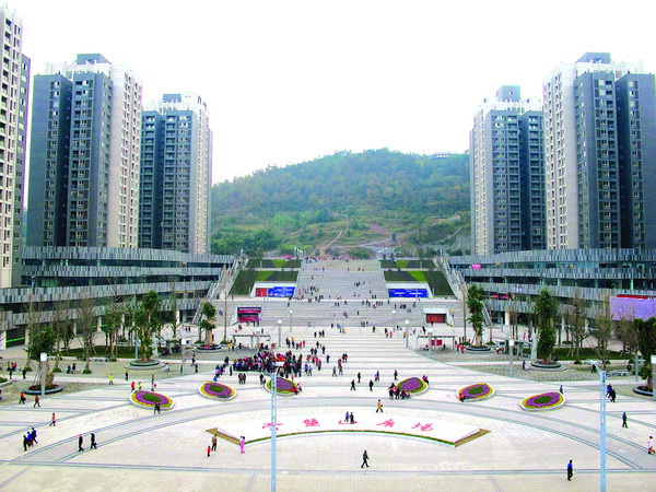 营盘山广场的邂逅