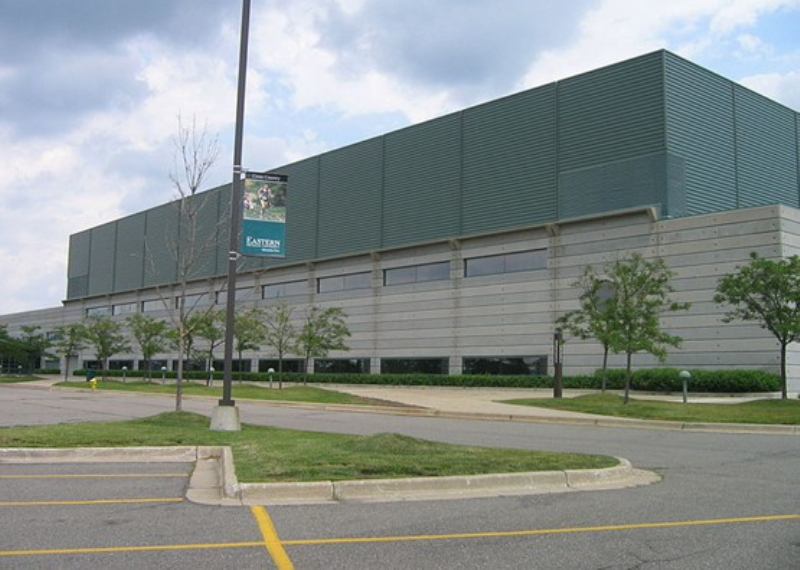  p>西东大学,音译薛顿贺尔大学或西顿大学(seton hall university