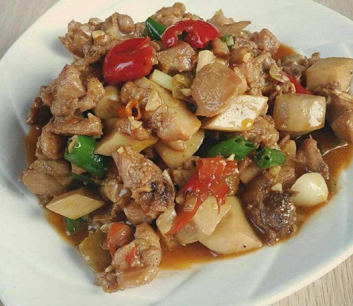 爆炒鸡腿肉怎么炒才嫩 爆炒鸡腿肉丁的做法窍门