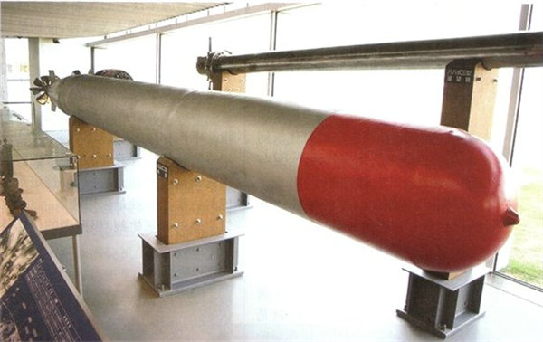  p>九三式氧气鱼雷(日语:九三式酸素鱼雷;日语中"酸素"意为 a href="