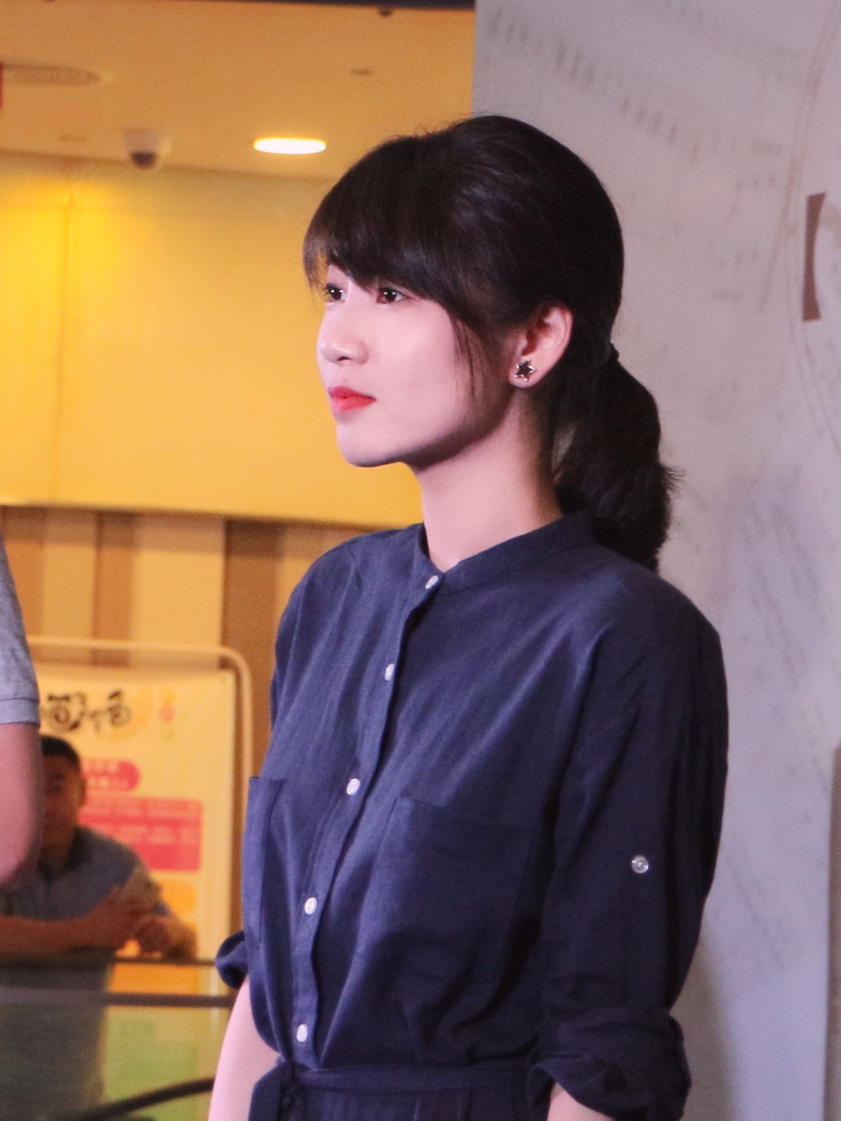  p data-id="gnfycvexcc">八月长安,原名刘婉荟,1987年8月12日出生于