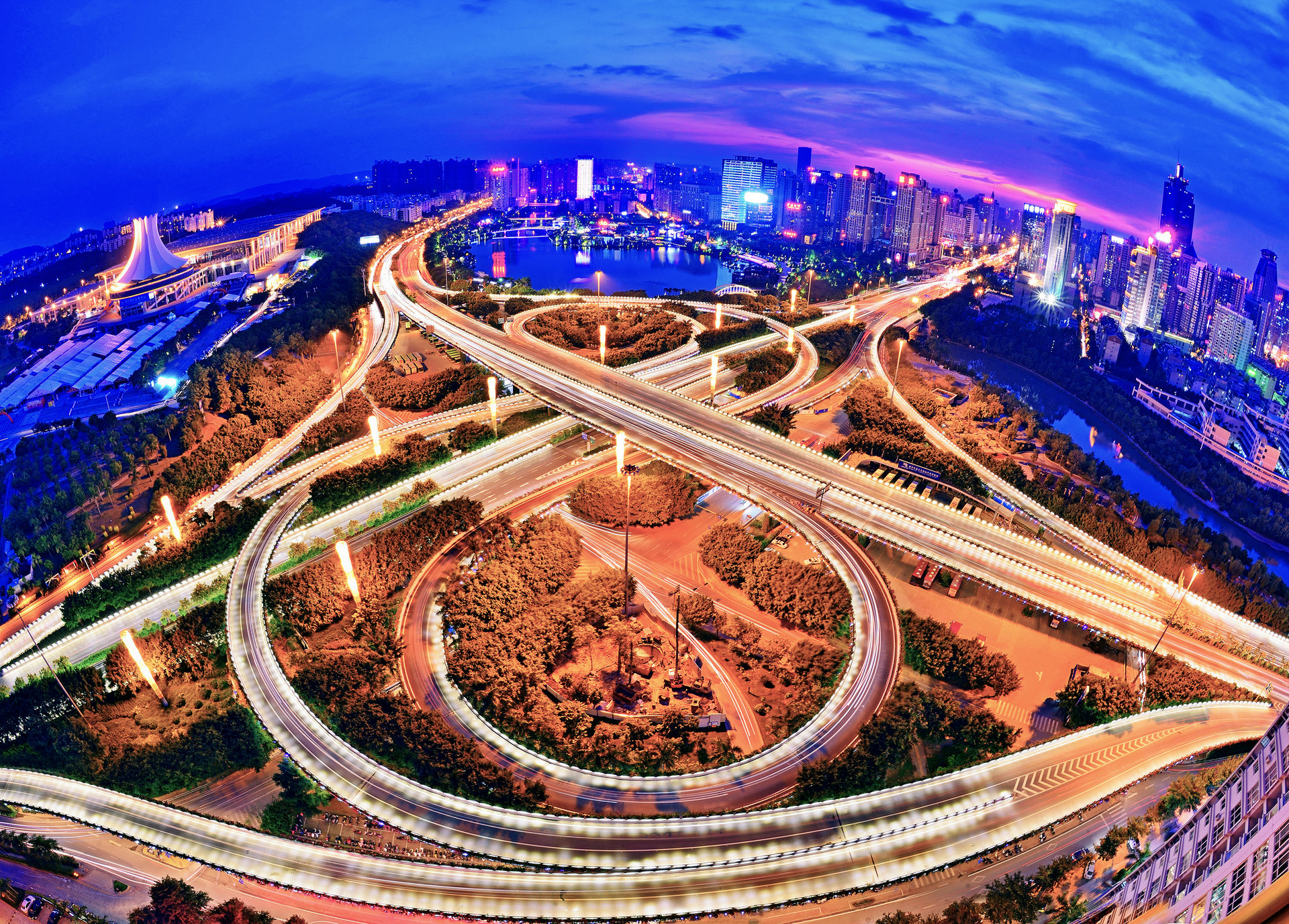 id="gnb5cz1k0f">竹溪立交桥是指广西壮族自治区南宁市的一座立交排