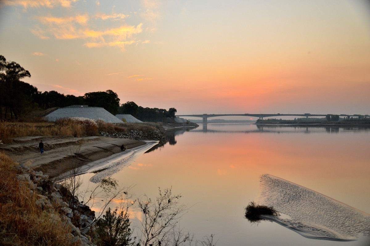  p>济南百里黄河风景区是紧邻山东省 a target="_blank" href="/item