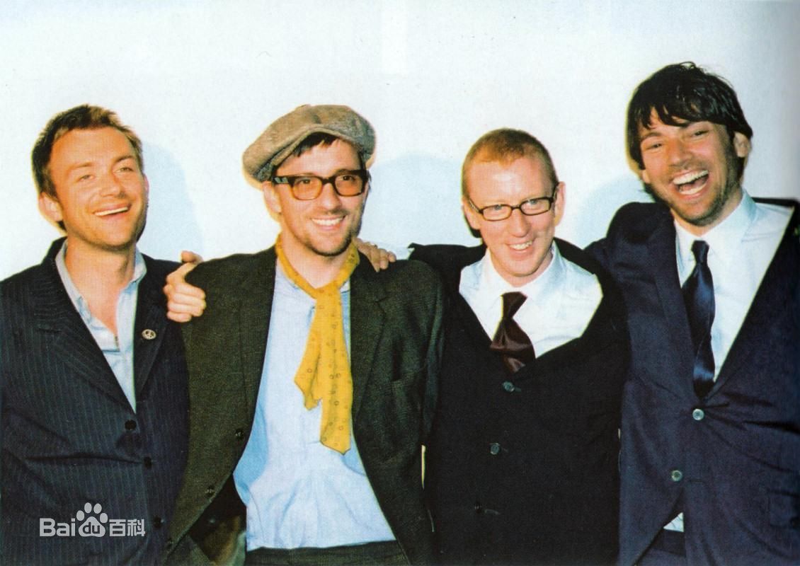 是英国著名摇滚乐队blur(污点乐队)在1999年3月15日发行的专辑《13》