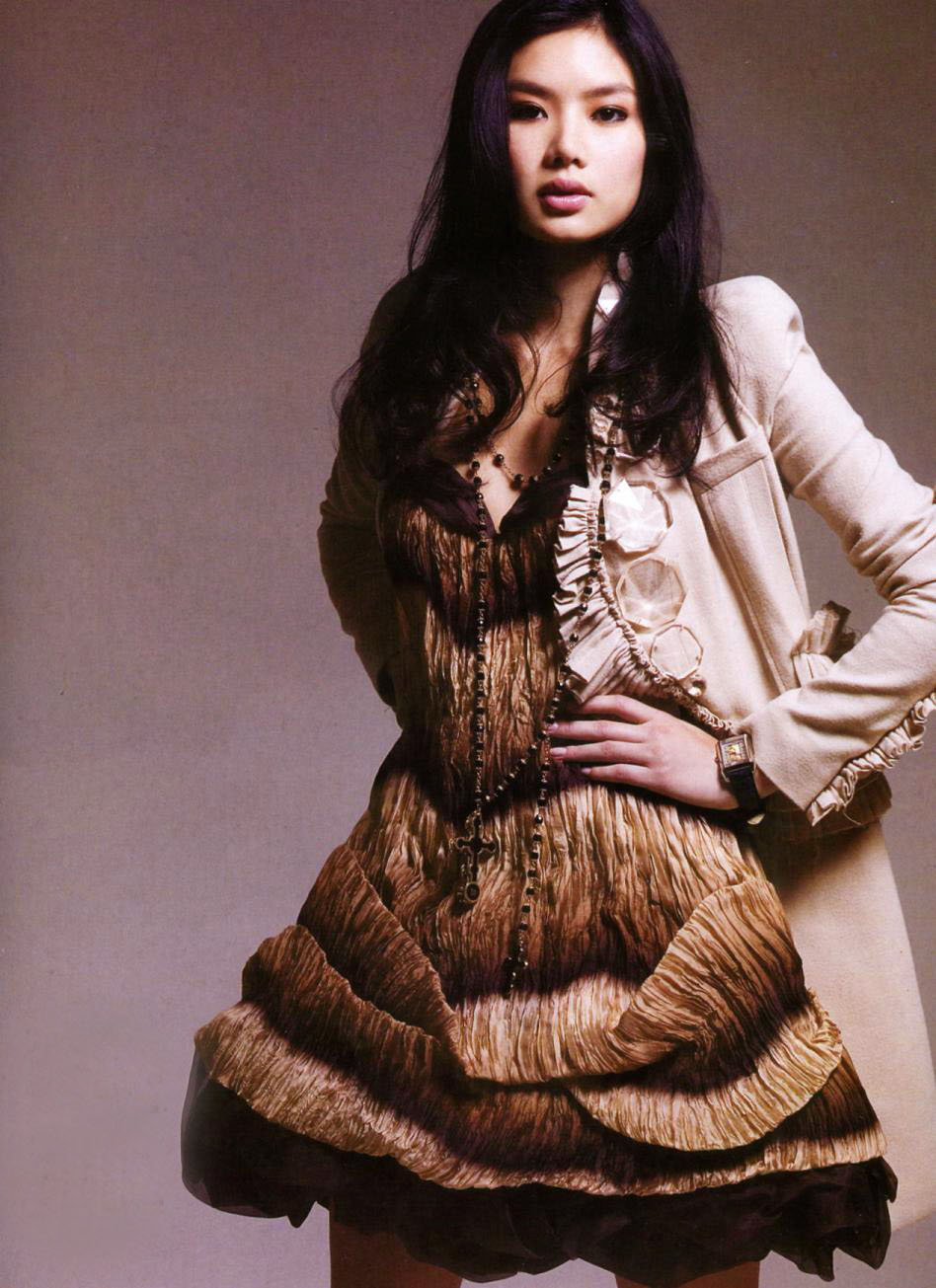  p>乐基儿,1980年8月22日出生于 a target="_blank" href="/item/澳门