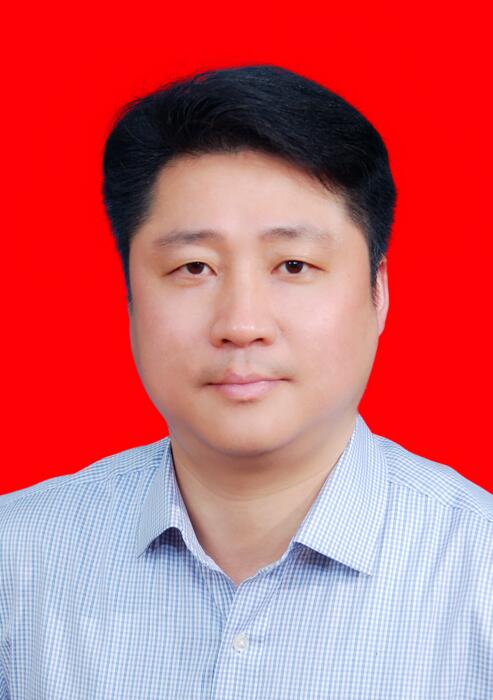 男,汉族,1975年11月出生,江苏 a target="_blank" href="/item/涟水县