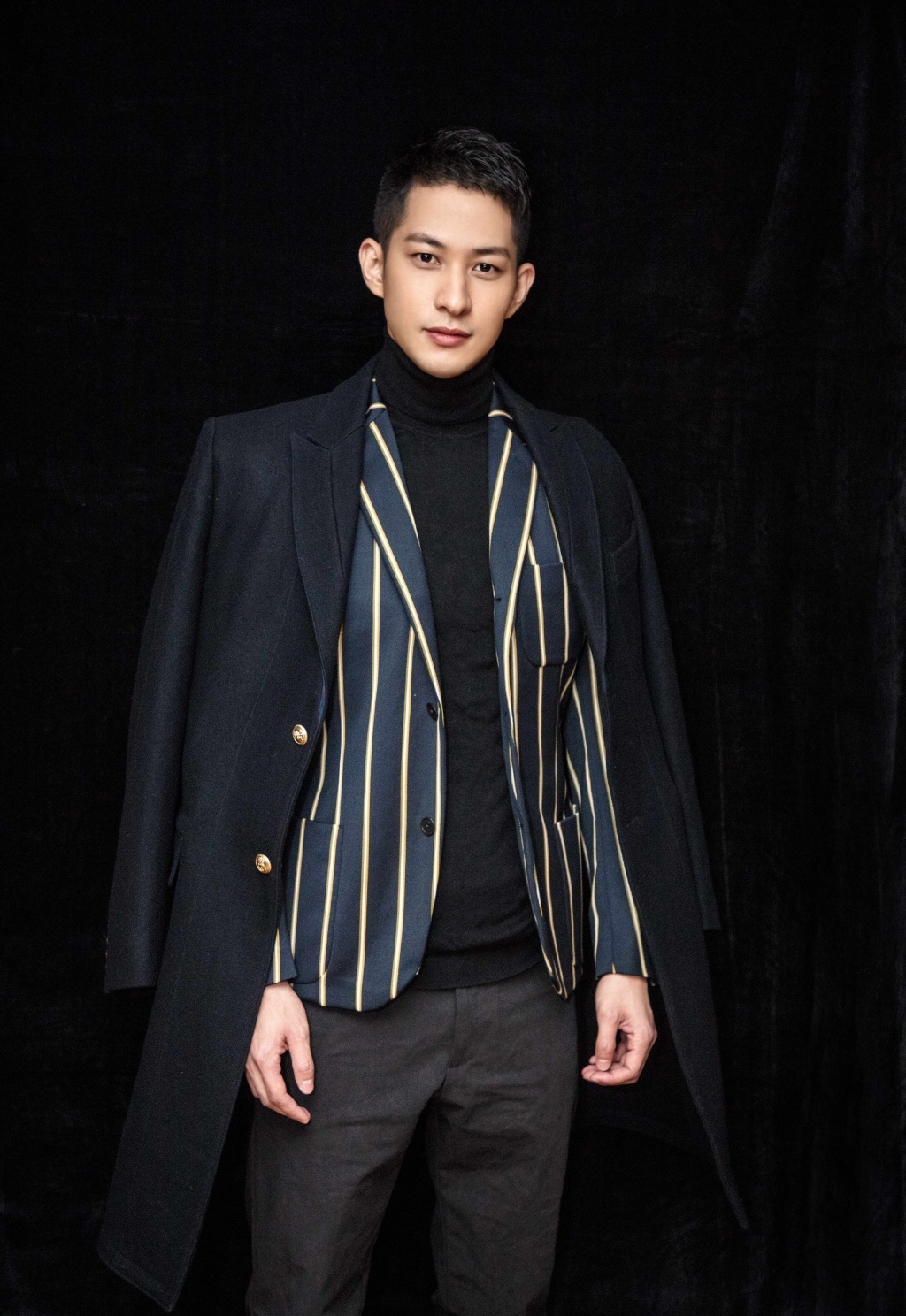 华裔三胞胎兄弟 a target="_blank" href="/item/刘智福">刘智福 /a>