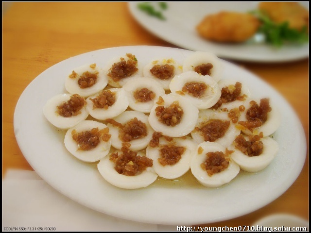  p>水粿也叫粿仔,是广东潮汕地区小吃.