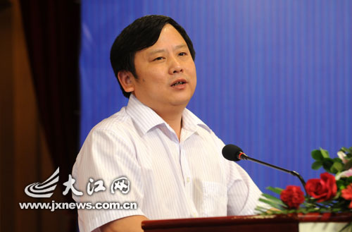 data-lemmaid="5678671">资溪 /a>人,产业经济学博士,中共党员,江西