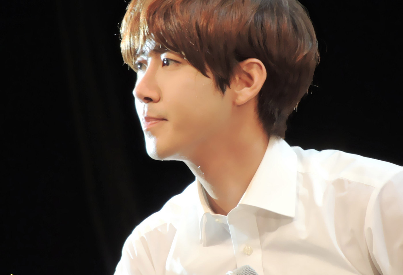  p data-id="gnswyibp9i">黄光熙,1988年8月25日出生于韩国,韩国男