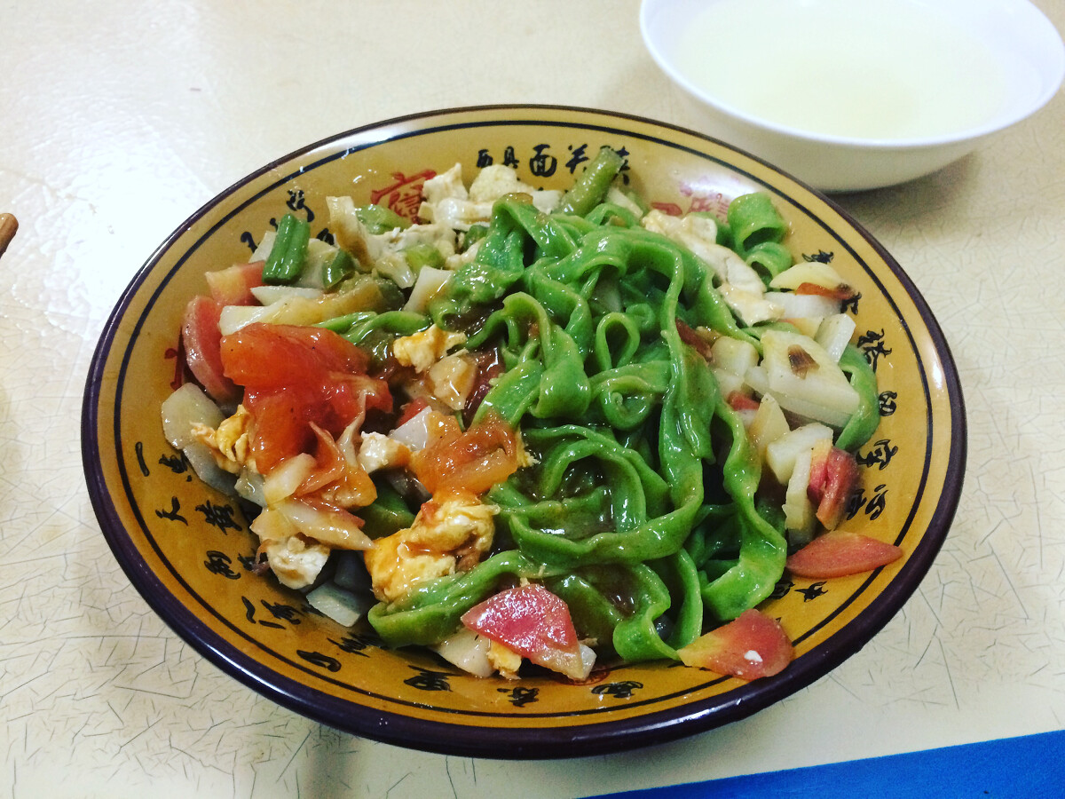 西红柿菠菜面