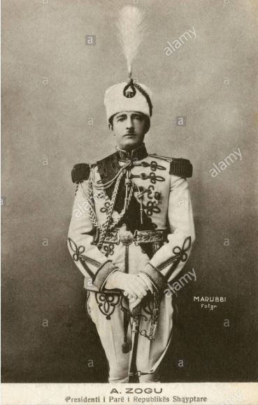  p>艾哈迈德·索古(zog i, skanderbeg iii of the albanians,阿尔巴