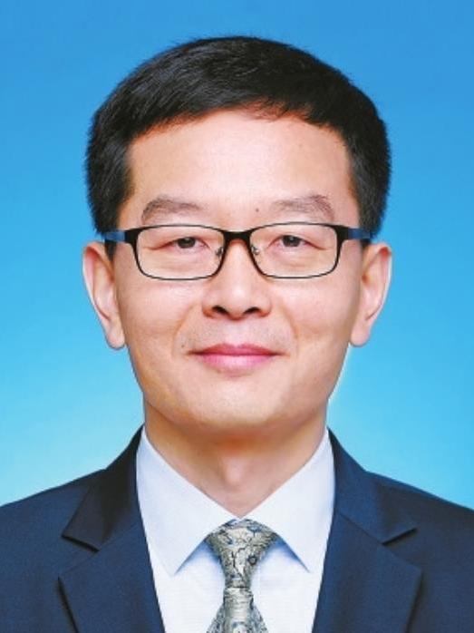 张华