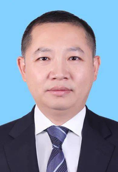  a target="_blank" href="/item/县长/2019056