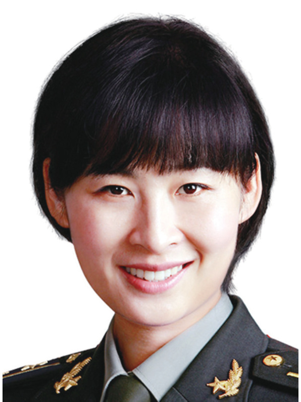 刘洋（中国英雄航天员、首位女航天员）_百度百科