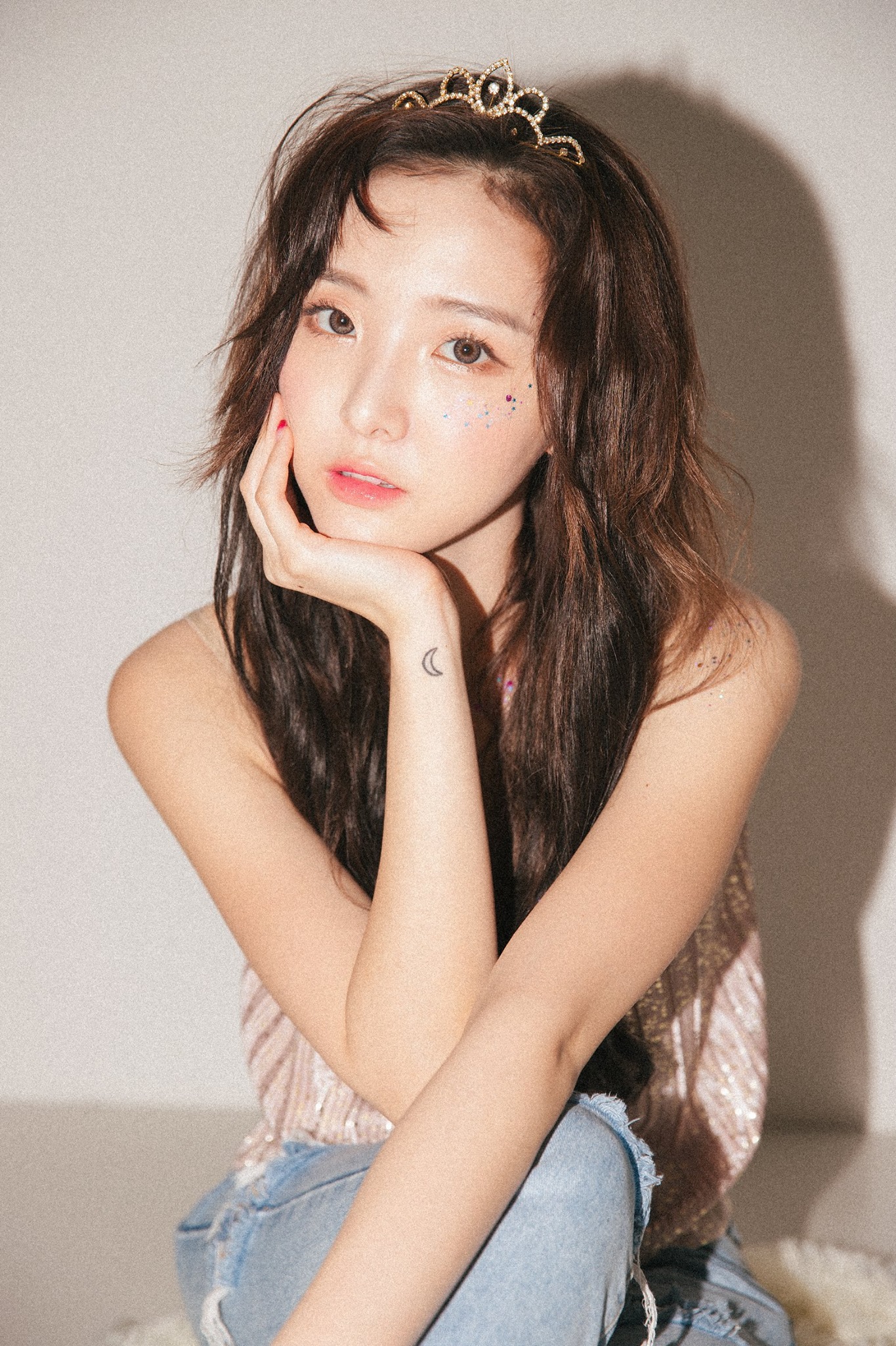  p>郑乃馨(nene),本名普罗潘·普潘皮帕,1997年6月25日出生于泰国曼谷