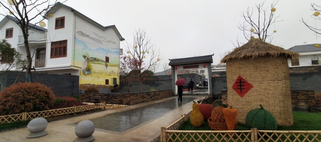  p data-id="gnx4u3qnsq">黄洲镇,隶属于江西省南昌市安义县,地处 a