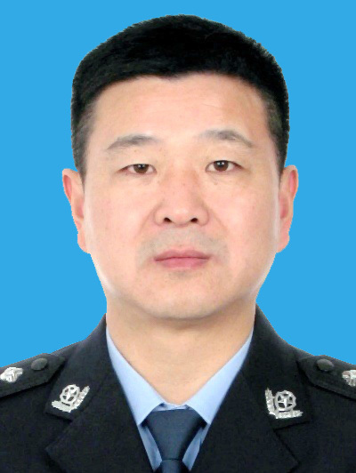  p data-id="gnb6ykcfg3">夏多明,男,汉族,1971年10月生,安徽寿县人