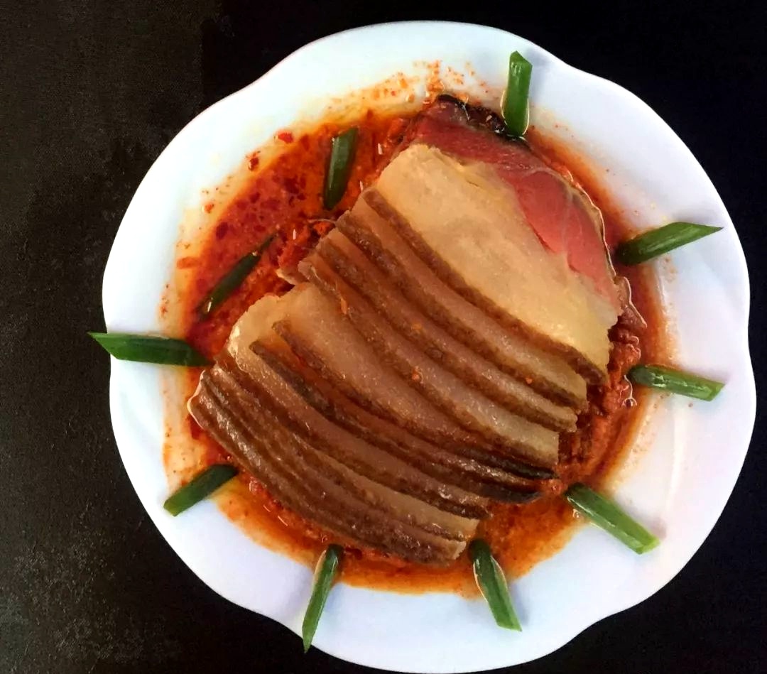 佛坪红豆腐蒸腊肉