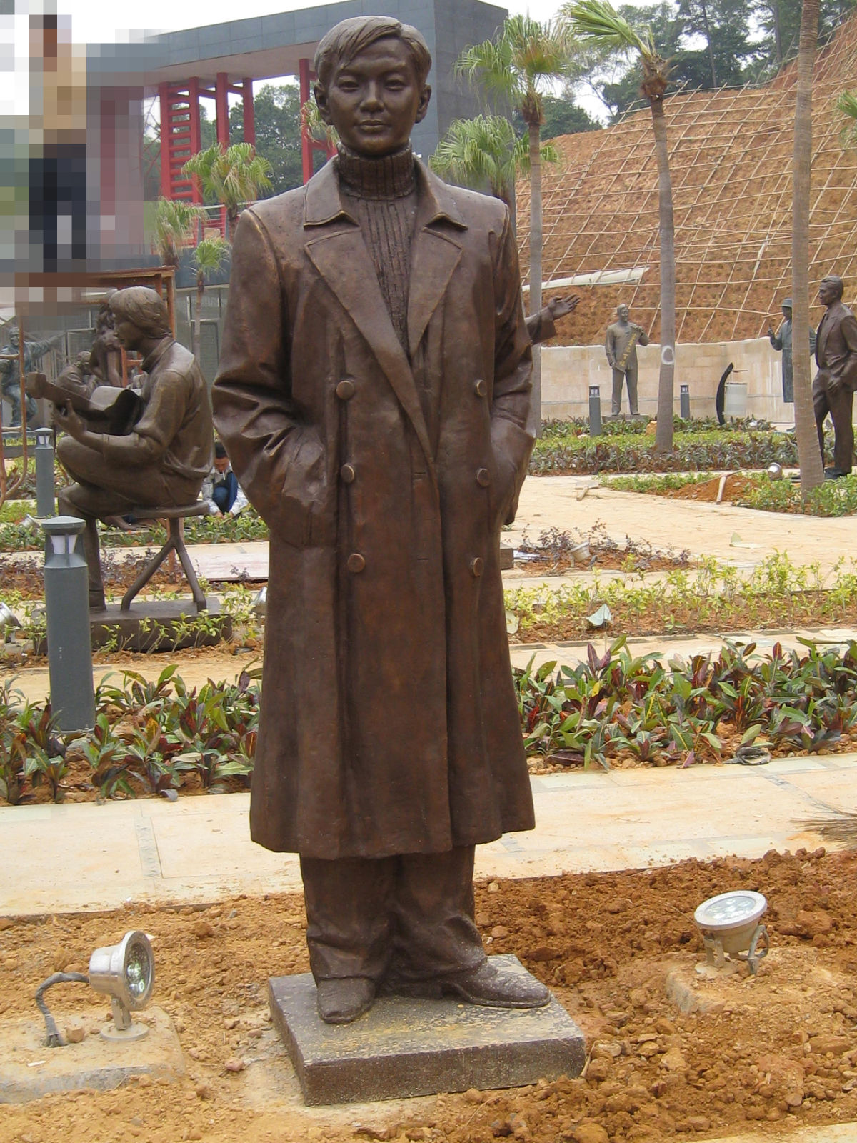  p data-id="gnt7khw8pb">陈百强(1958年9月7日—1993年10月25日)