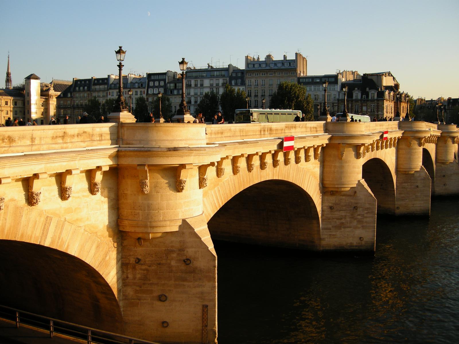 上海松江新桥镇