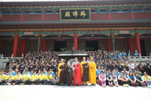  p>泊莲寺又名泊莲禅寺,位于河北省泊头市肖圈村,建于2005年. /p>