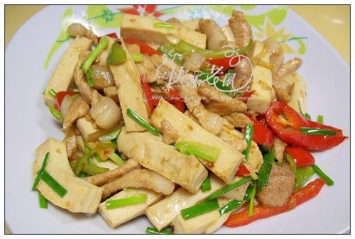 青椒炒冻豆腐