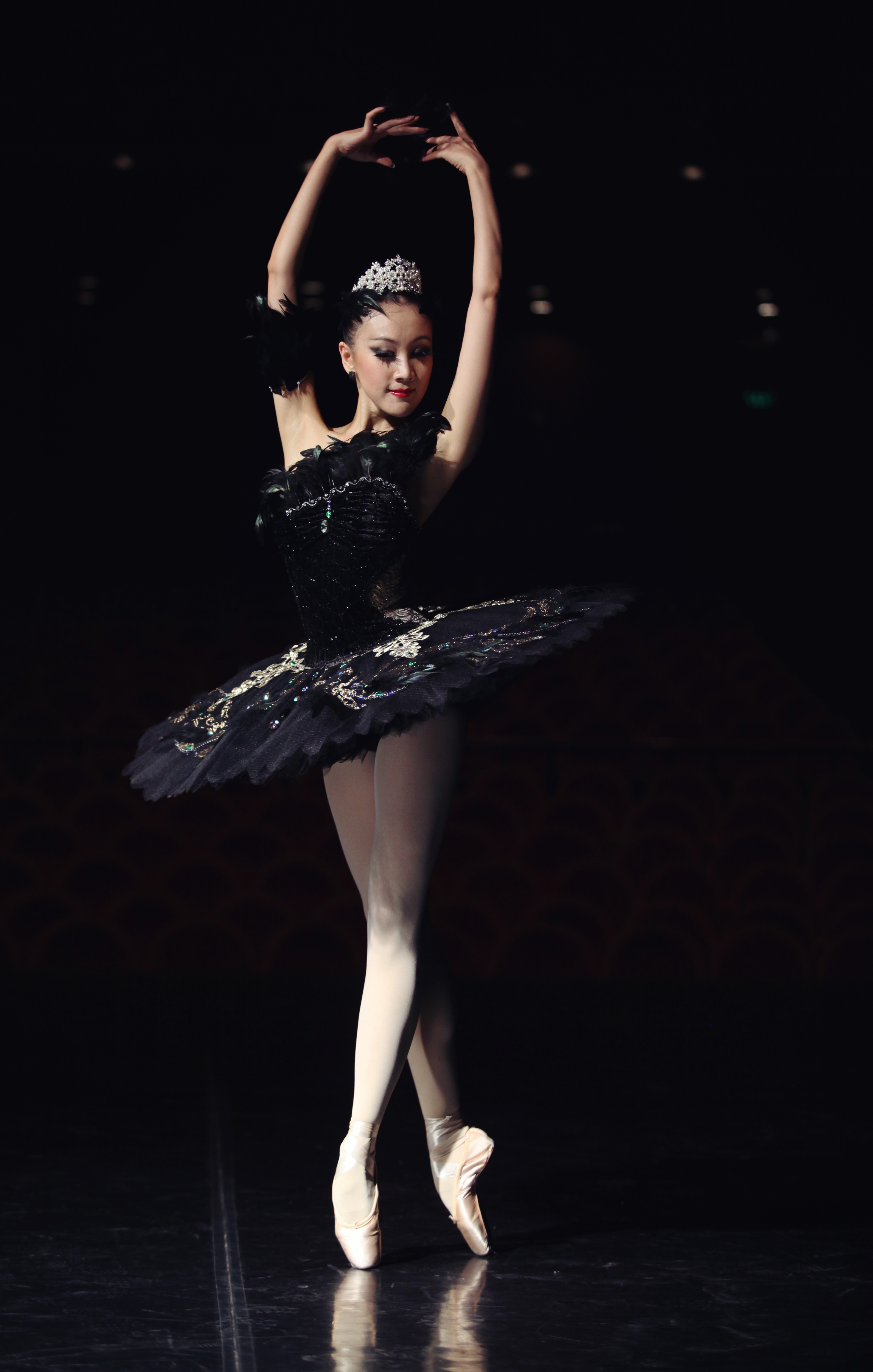  p>邱思婷,著名旅德芭蕾舞蹈家,艺术制作人,被西方媒体高度赞誉为"