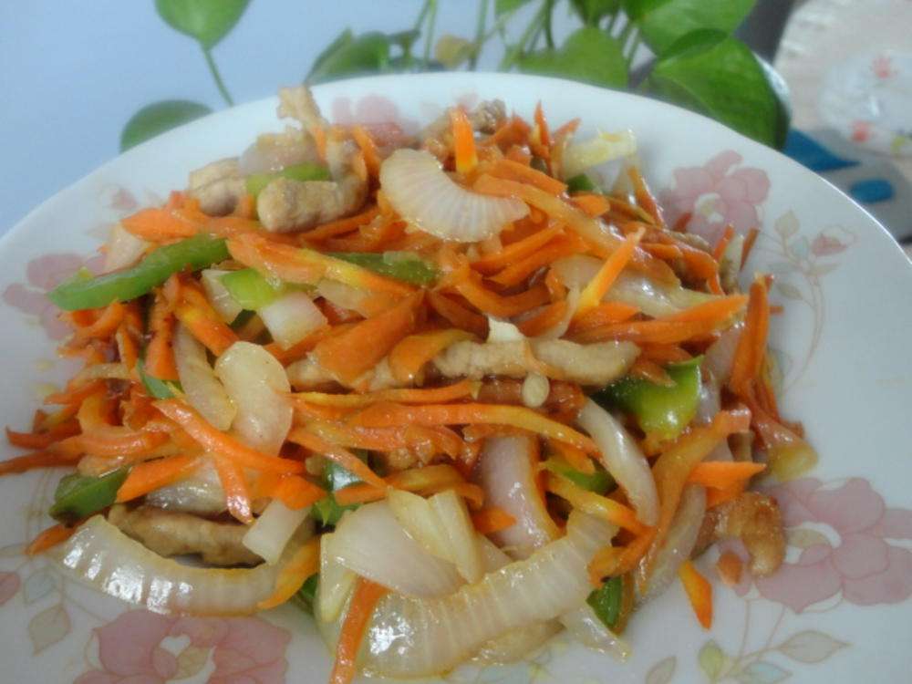 胡萝卜炒洋葱