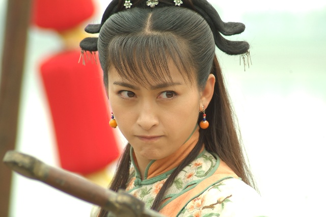  p>法提麦·雅琦 i>(原名王雅琦) /i>,1982年10月6日出生于北京,毕业