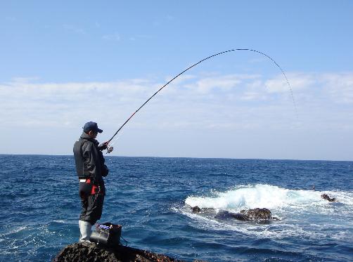  p>彭佳屿(官方英译:pengjia islet,又称:agincourt),又名草莱屿,大峙