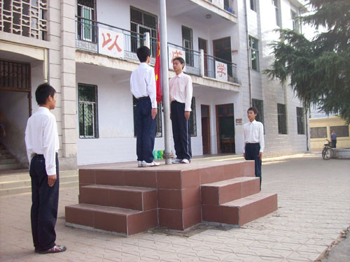 现有南校区,洧川校区,北校区和第三初中(2013年成立)四个校区.
