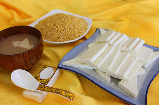 是蒙古族待客和日常的必须品,驰名国内外. /p> p data