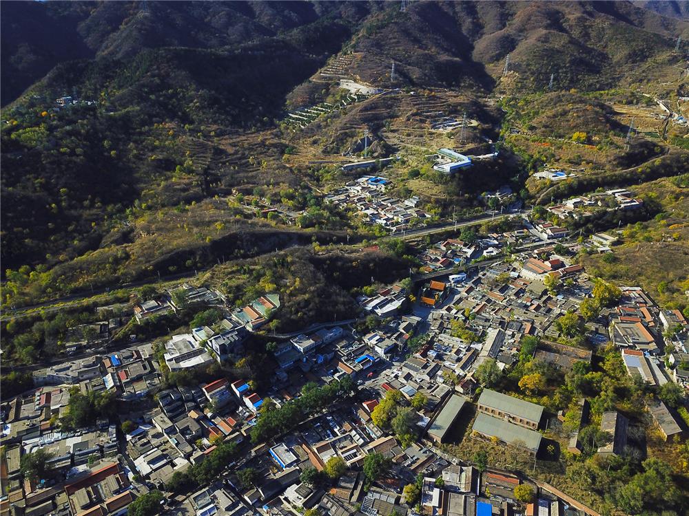 data-id="gnhfr41zgw">琉璃渠村,原名"琉璃局"村,北京市门头沟区龙泉