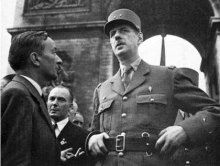 戴高乐回到巴黎