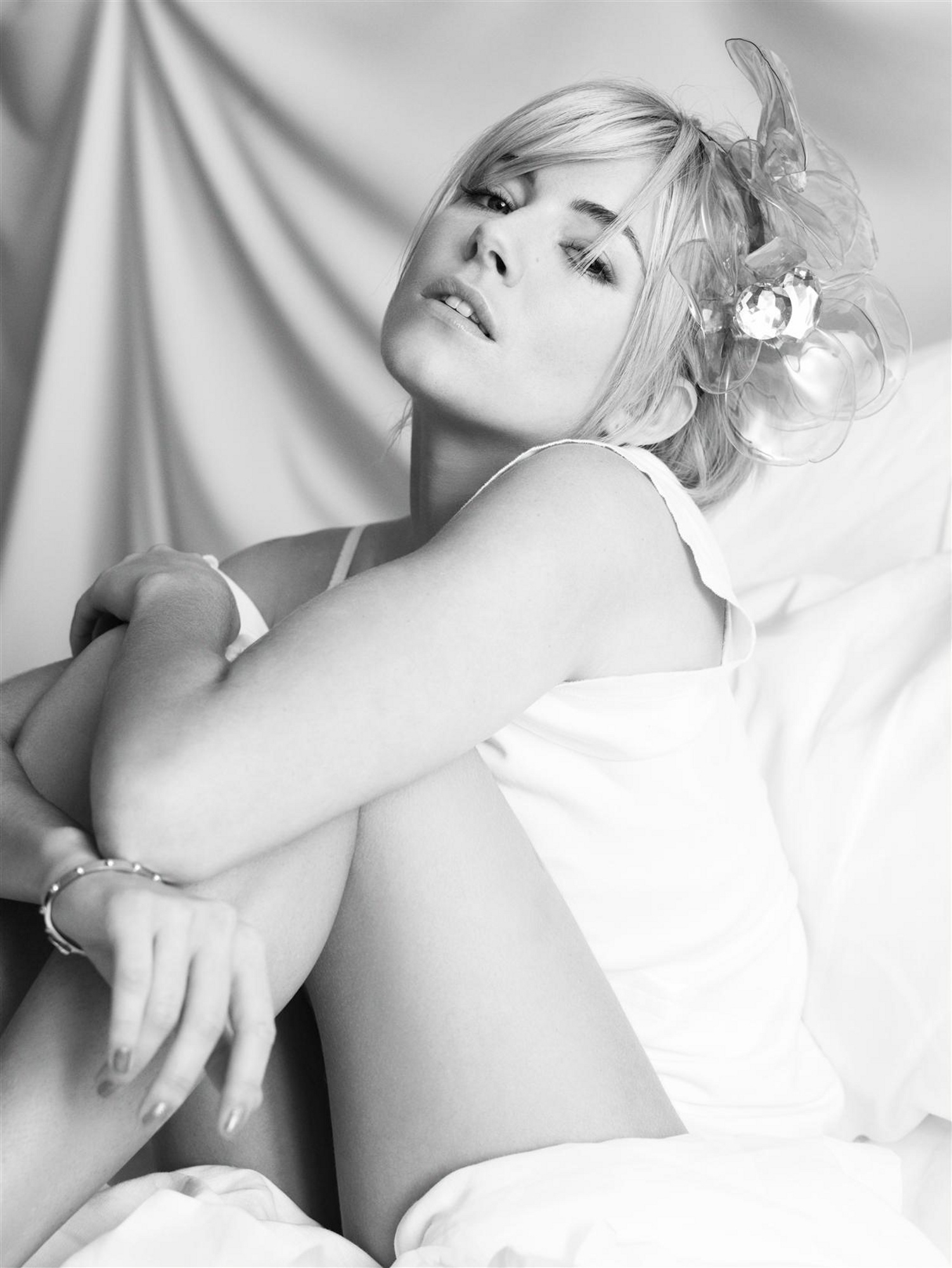  p>西耶娜·米勒(sienna miller),1981年12月28日出生于美国纽约,英美